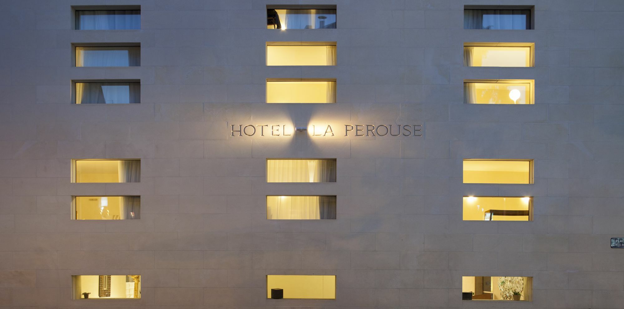 Hotel La Perouse Nantes Exterior photo
